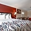 Red Roof Inn & Suites Monterey