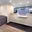 Days Inn by Wyndham Mackinaw City/Bridgeview Area