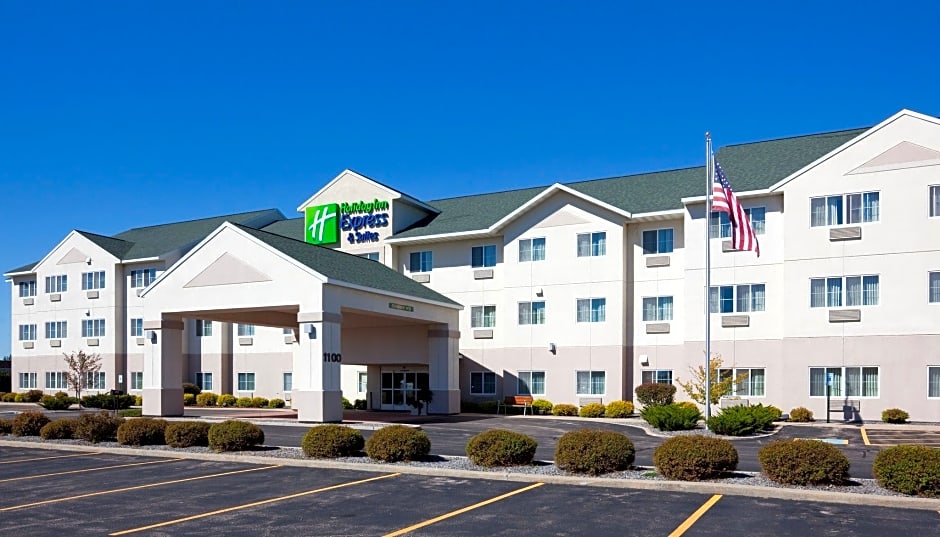 Holiday Inn Express Hotel and Suites Stevens Point, an IHG Hotel