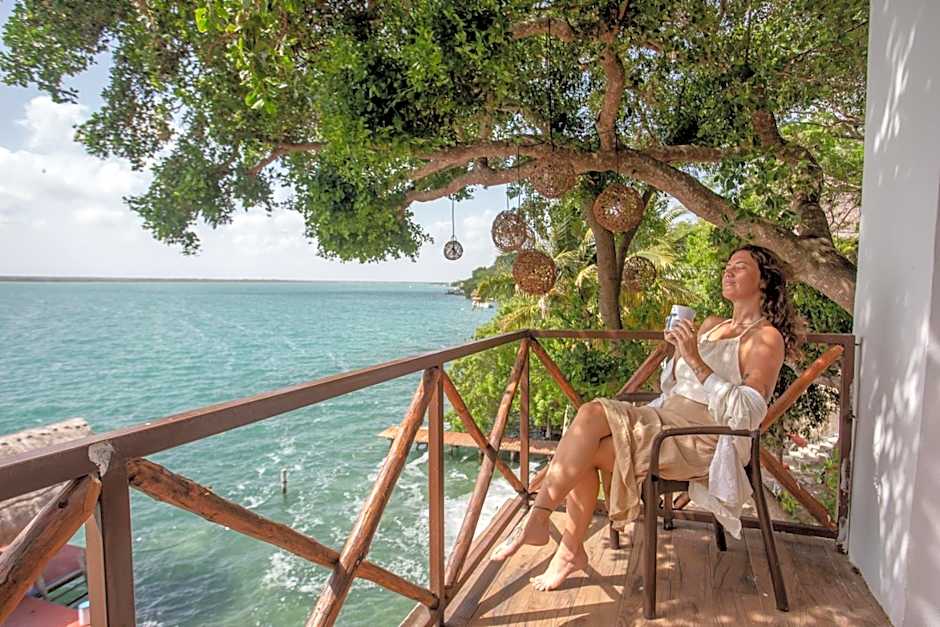 Seven Blue House Village & Lodge