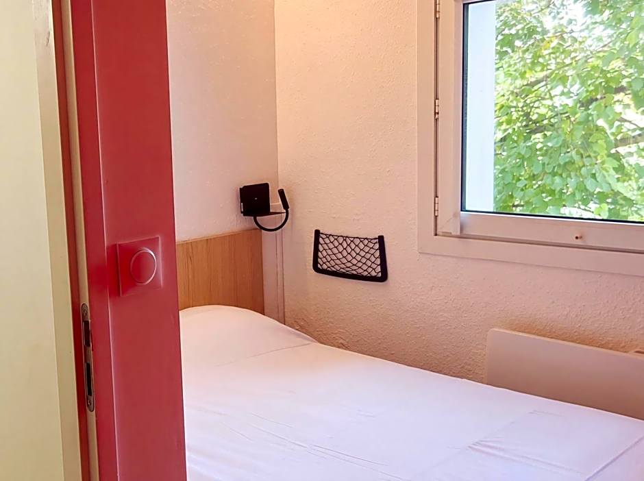 Unisotel Bollène A7 Ex-Hotel F1