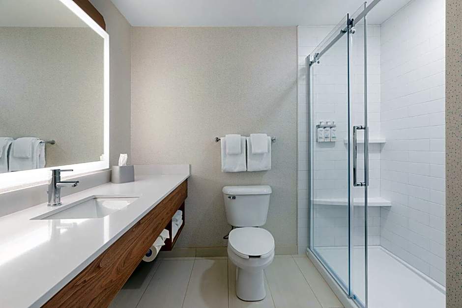 Holiday Inn Express Grande Prairie By IHG