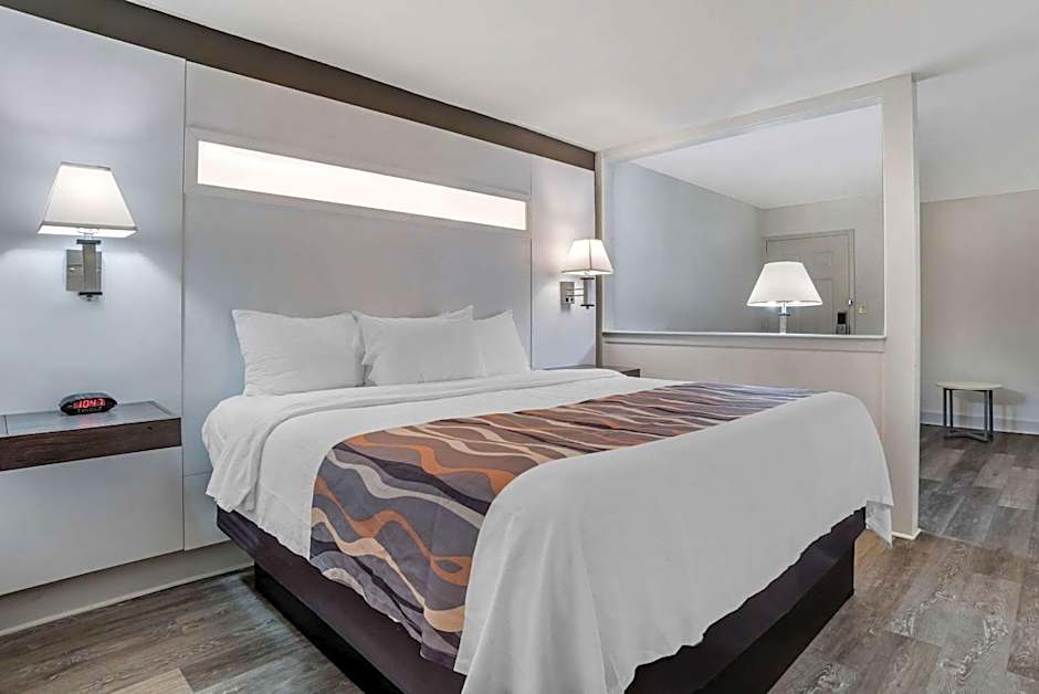 Baymont by Wyndham Montgomery AL