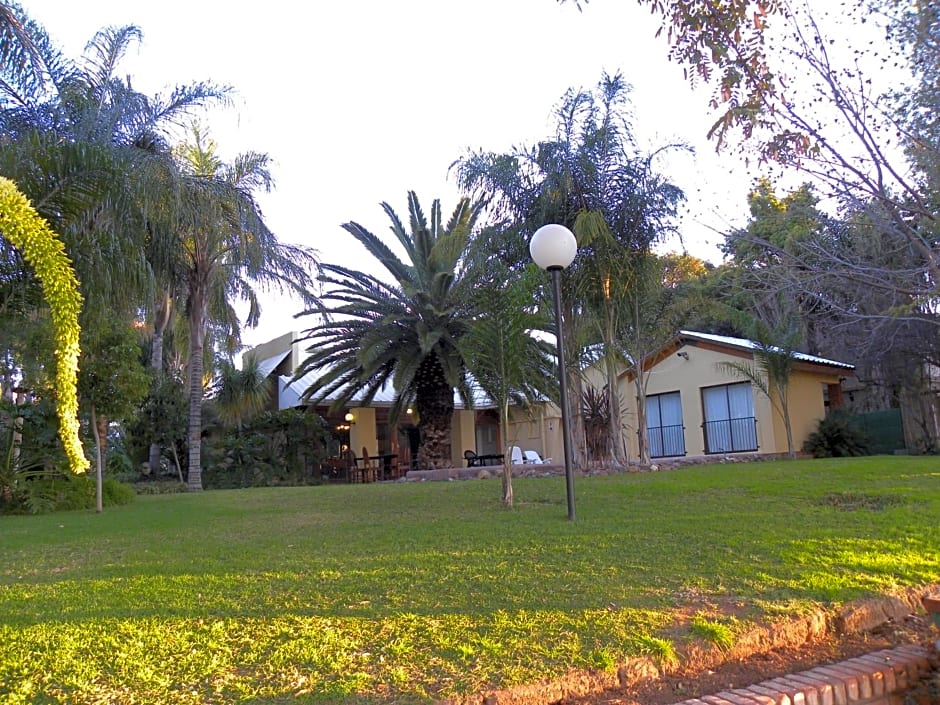 Riverbank Lodge