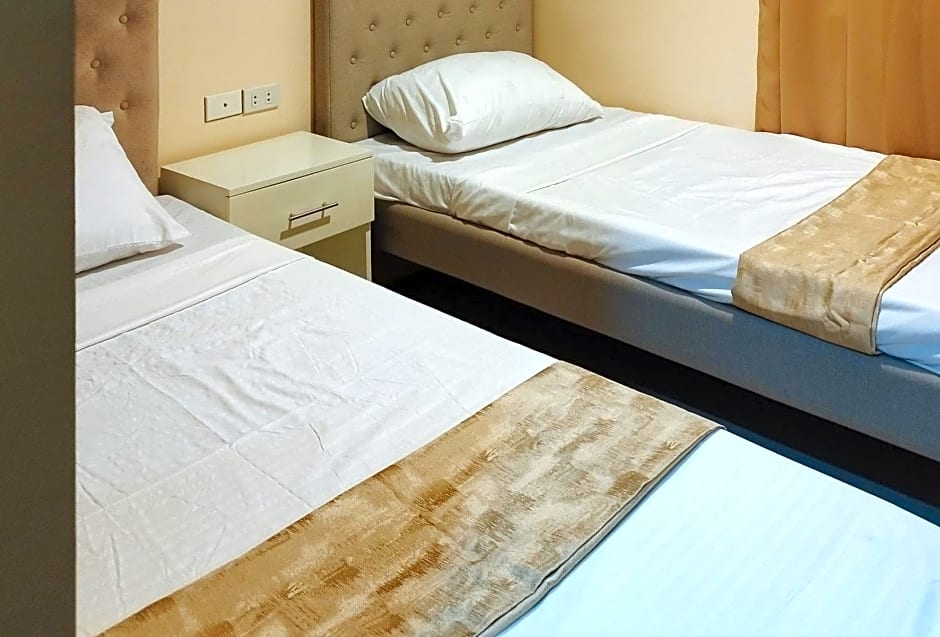 RedDoorz @ Benelio Suites Pavia Iloilo