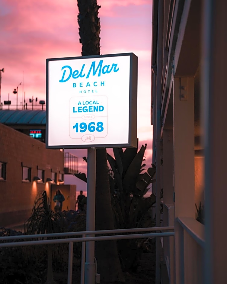 Del Mar Beach Hotel