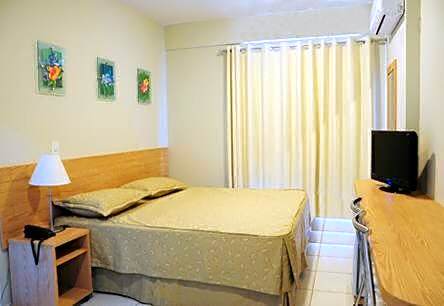 Hotel Golden Dolphin com café da manhã! Piscinas 24h