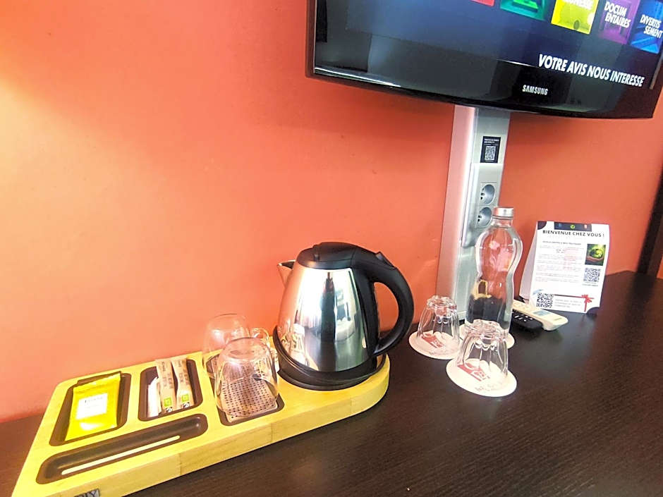 Hotel Be Guest Limoges Sud ex Black & Green