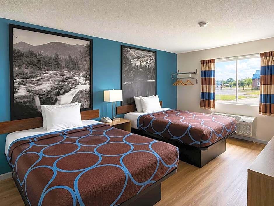 Super 8 by Wyndham Canandaigua