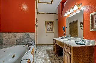 The Whispering Pines Inn Bed & Breakfast