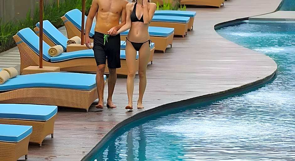 Ossotel Legian Hotel