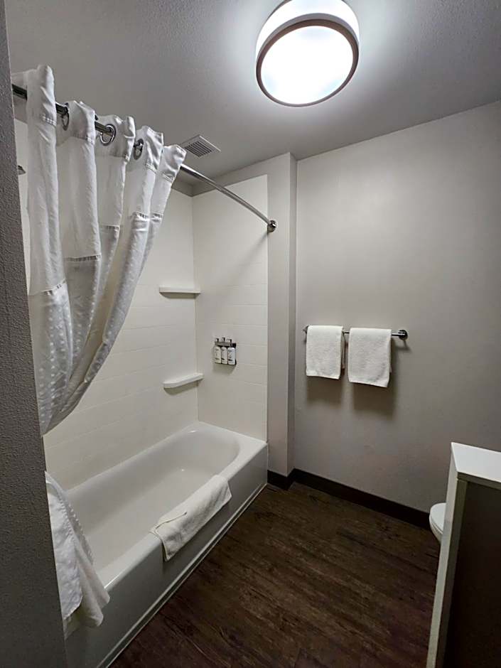 Holiday Inn Express and Suites Camas - Vancouver By IHG