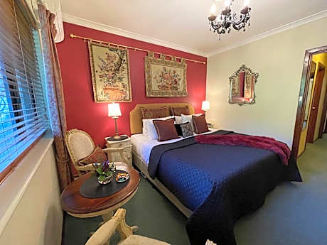 Superior King Room (Room 4)