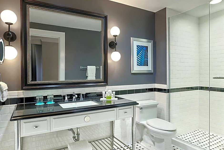 Le Meridien Dallas, The Stoneleigh