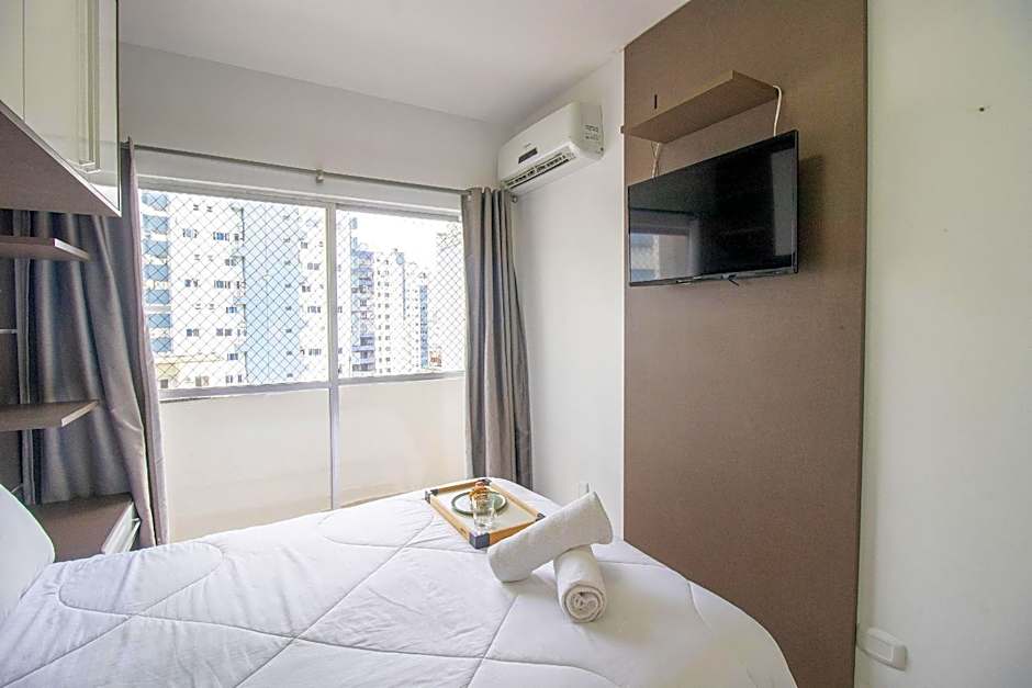 MTEY83 - 1 Dorm, Av. Brasil, Climatizado, Garagem