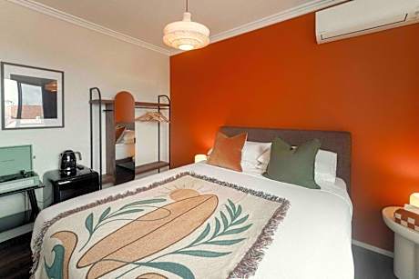 Private Superior Queen Ensuite Room