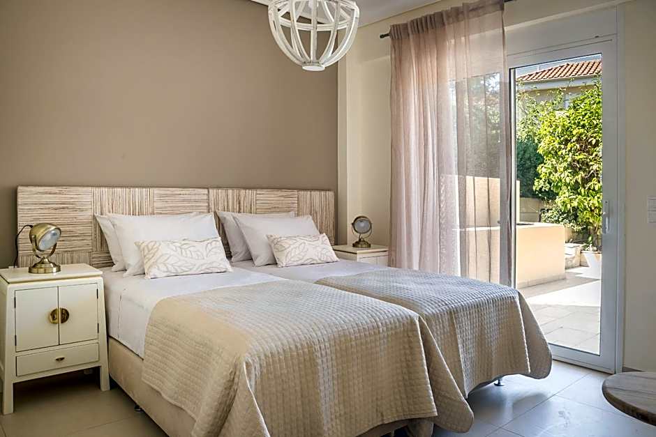 Meliti Waterfront Suites