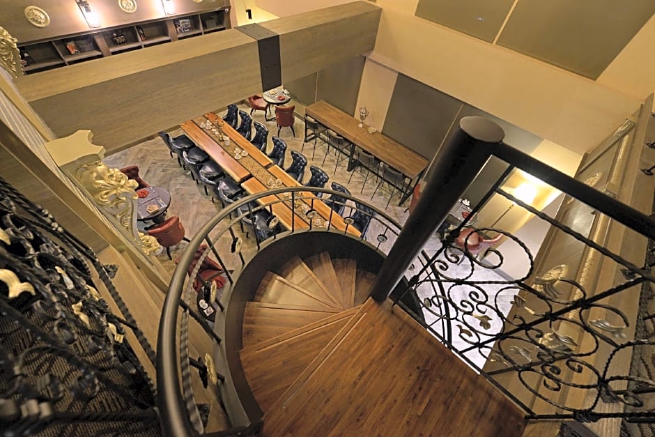 Golden Tulip RS Boutique Hotel