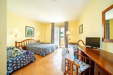 Quadruple Classic Room 2+2