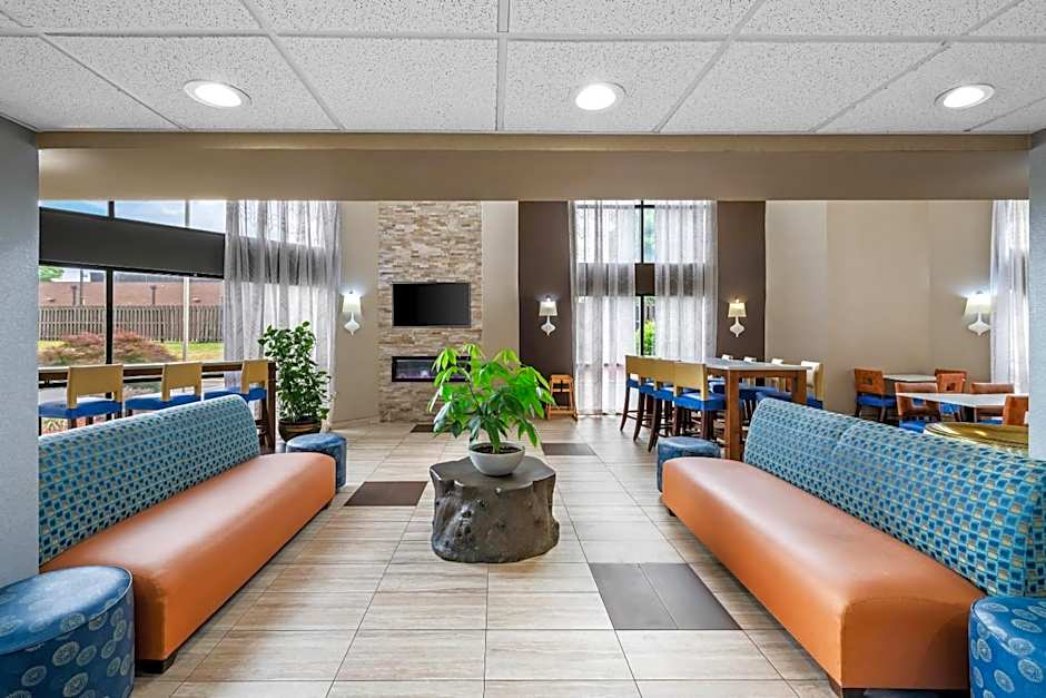 Quality Inn Fort Mill near Carowinds Blvd.