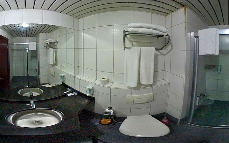 Kaftans City Hotel by RRH&R