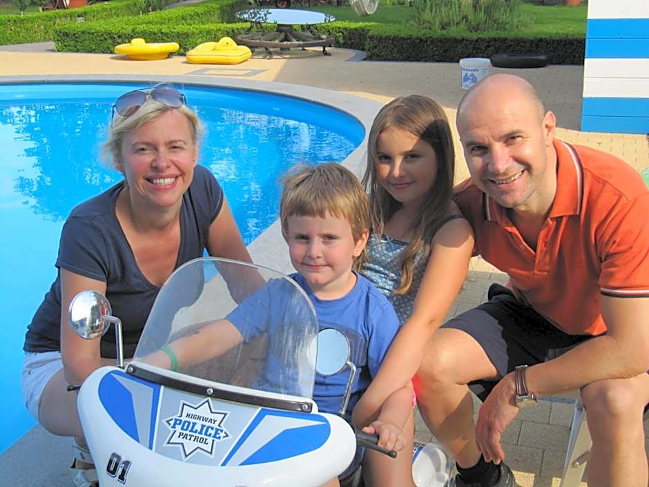 B&B Casa Roman & Vakantiewoning voor 1 pers tot max 32 personen