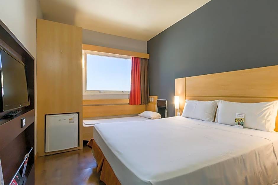 IBIS Barretos