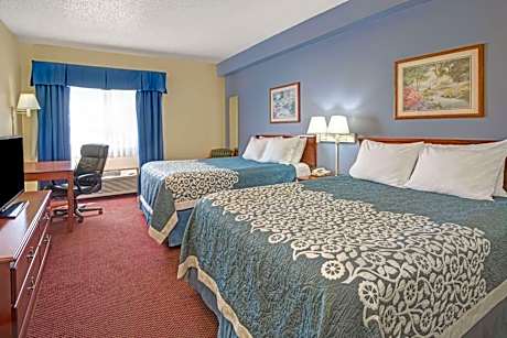 Queen Room with Two Queen Beds - Disability Access/Non-Smoking