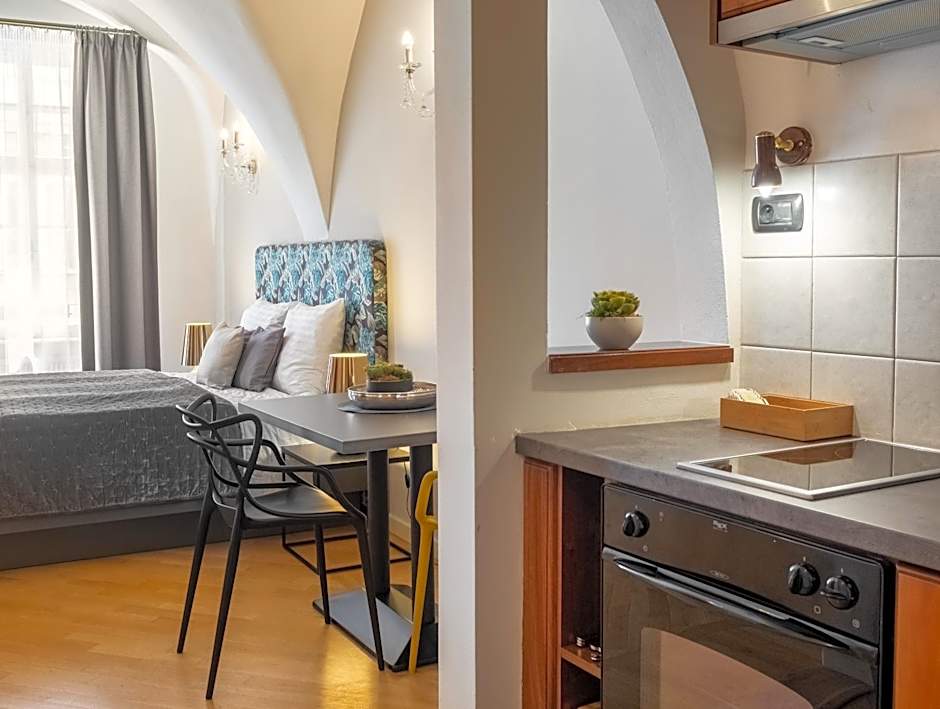 Chateau 9 Apartments by Adrez