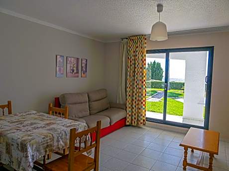 Apartment with Sea View - Ground Floor