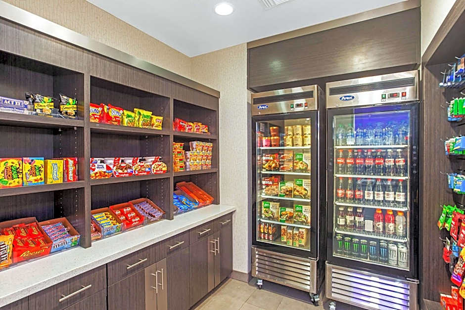 La Quinta Inn & Suites by Wyndham Lubbock South