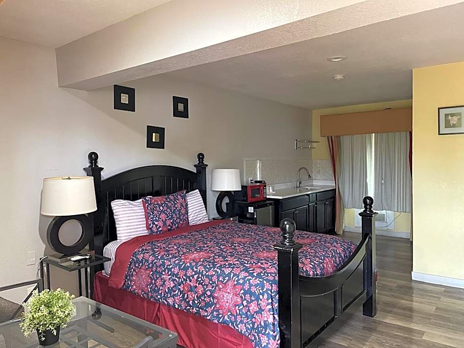 Delux Inn