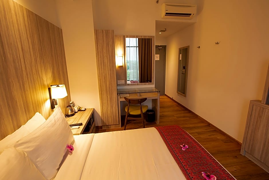 AZ Hotel and Serviced Apartments