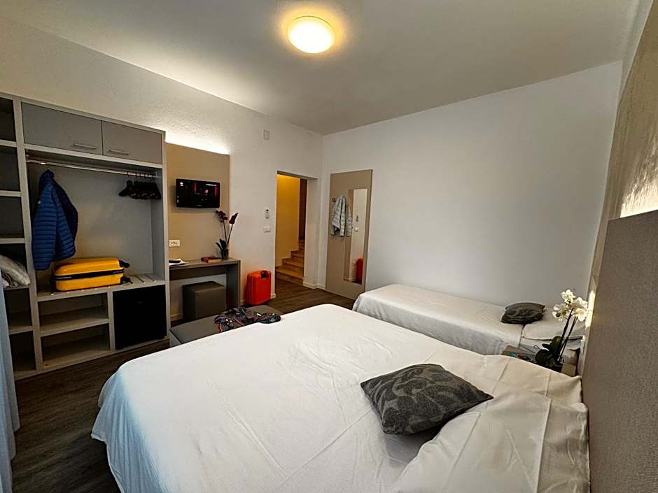 Hotel Etna