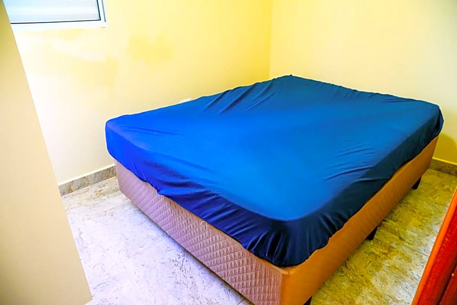 Casa a 950m da Praia Martim de Sa - Caraguatatuba