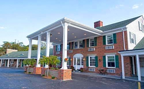 Colonial Inn Seekonk