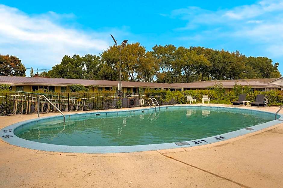 Rodeway Inn