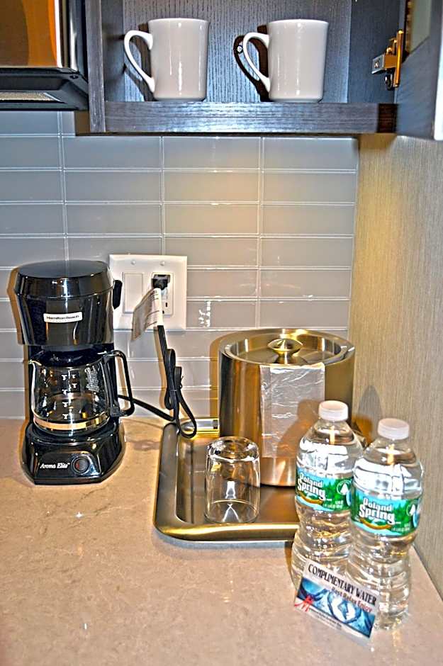 Holiday Inn & Suites Syracuse Airport - Liverpool By IHG