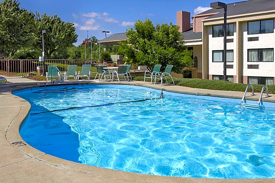 Ramada Asheville Se