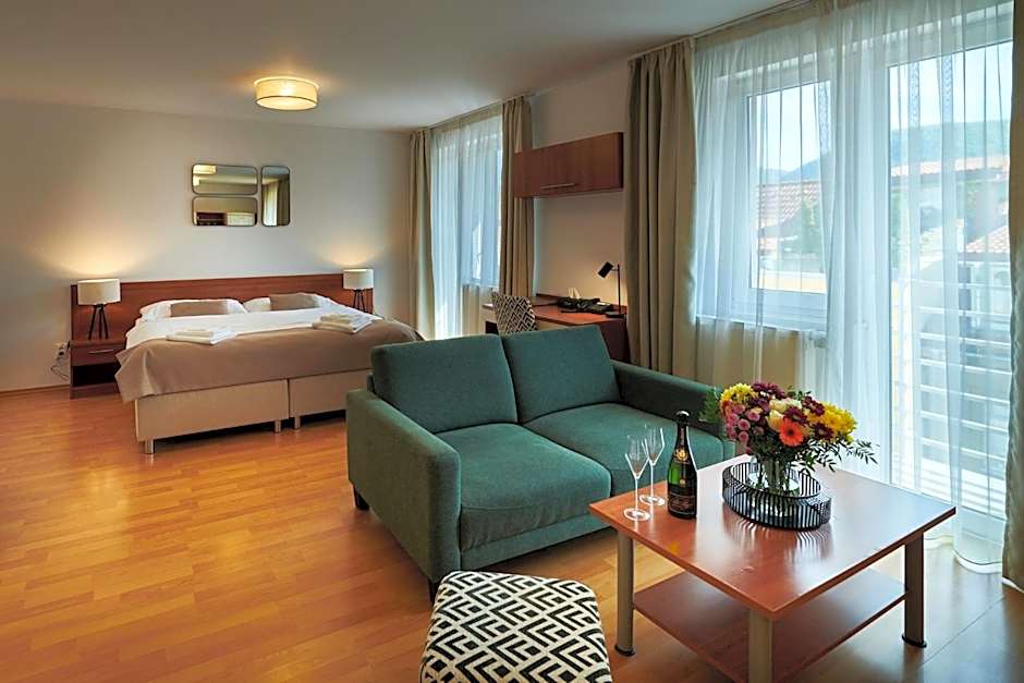 Hotel Urpín City