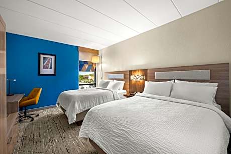 Standard Queen Room with Two Queen Beds