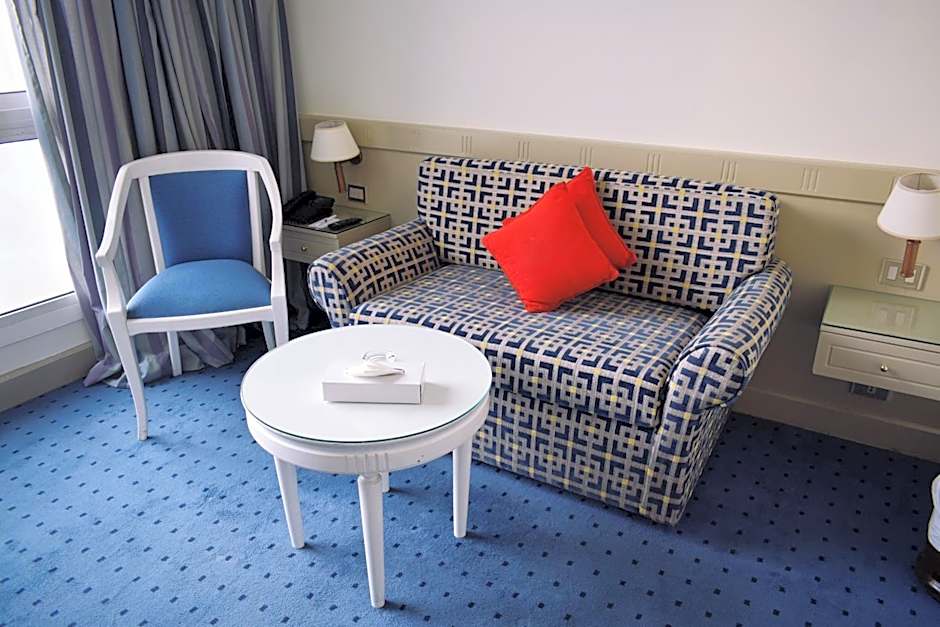 Romance Alexandria Hotel