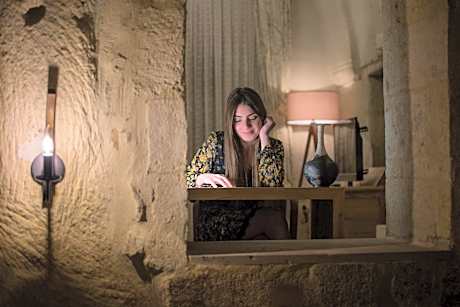 Economic Double Cave Room