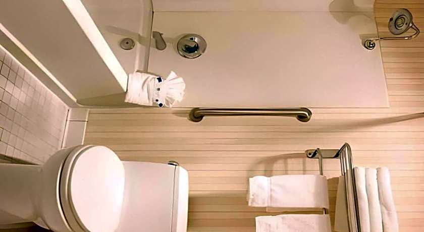 Best Western Plus Twin View Inn & Suites