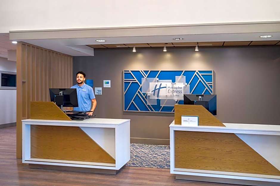 Holiday Inn Express & Suites Bozeman West By IHG
