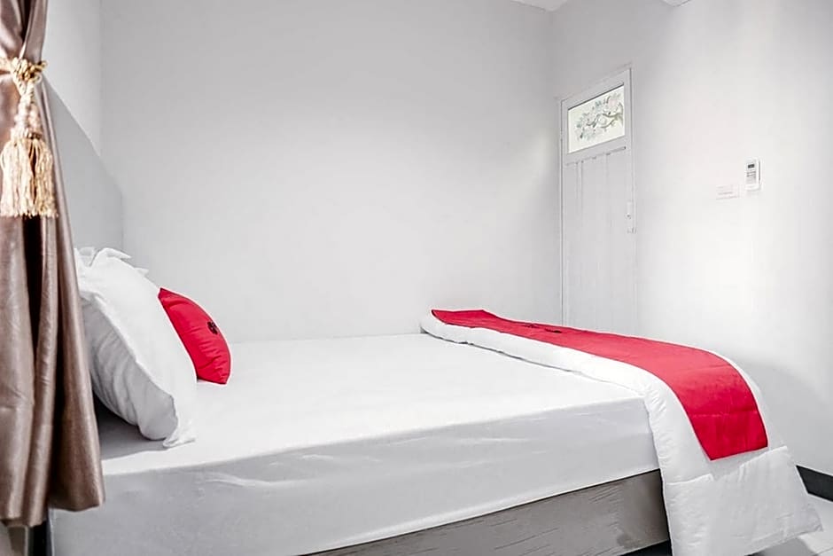 RedDoorz @ Jalan Narada Lampung