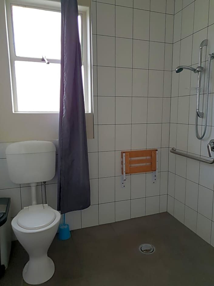 Horse and Jockey Inn