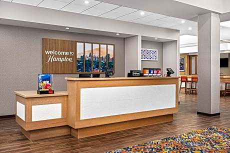 Hampton Inn By Hilton Chicago North-Loyola Station, Il