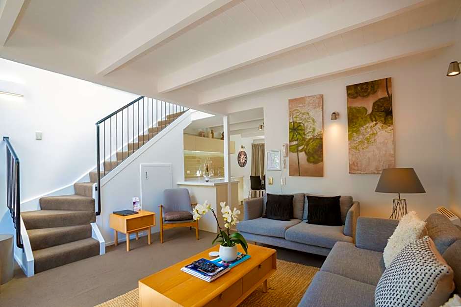 Cranbury Court Apartments
