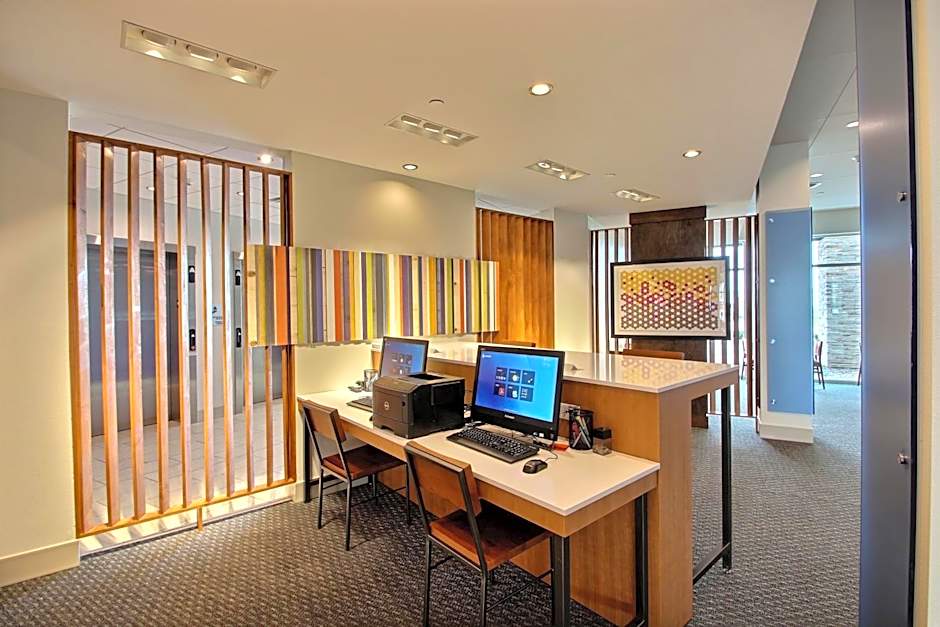 Holiday Inn Express & Suites Fond Du Lac By IHG